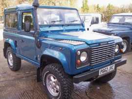 Click on this photo of the Land Rover Defender 90 TDi County Station Wagon TDi Manual to enlarge... for sale at Diesel Centre Staplehurst - if this photo is missing try refreshing the page if the photo still doesn't appear this vehicle might be already sold - click the home button if you found this page via a search engine