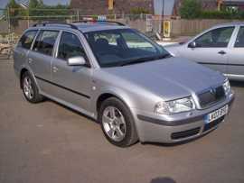 Click on this photo of the Skoda Octavia TDi Elegance Estate TDi Estate Manual to enlarge... for sale at Diesel Centre Staplehurst - if this photo is missing try refreshing the page if the photo still doesn't appear this vehicle might be already sold - click the home button if you found this page via a search engine